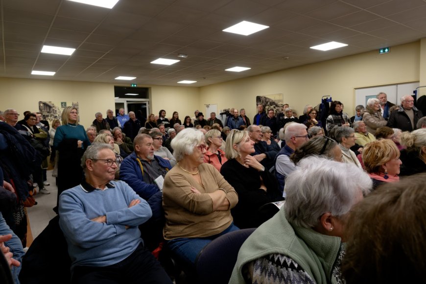 Un franc succès pour notre première réunion publique