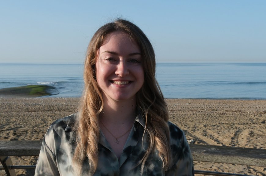 NOTRE ÉQUIPE : Portrait de Coralie HEBERT
